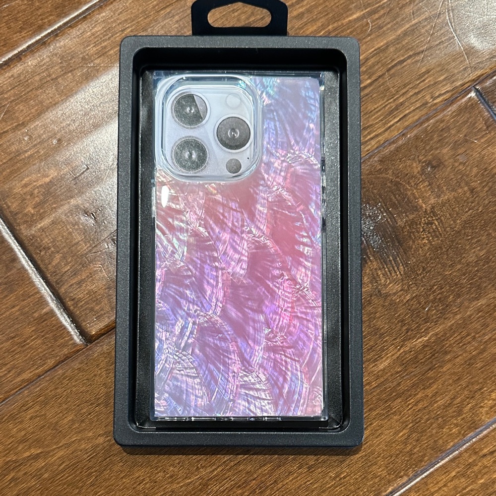 Flaunt Iridescent Phone Case